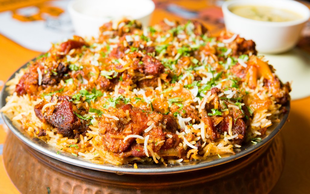 Best Pakistani Restaurants in Dubai Ravi, Lal Qila & More My Bayut