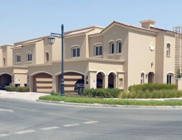 elegant villa in of the best areas to rent villas in Dubai