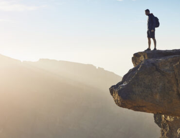مسارات المشي الجبلي في الامارات