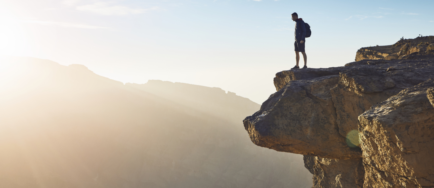 مسارات المشي الجبلي في الامارات