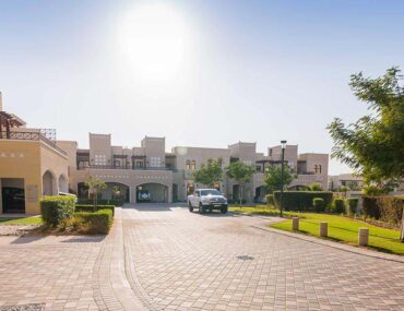 townhouses and villas for sale in Mudon