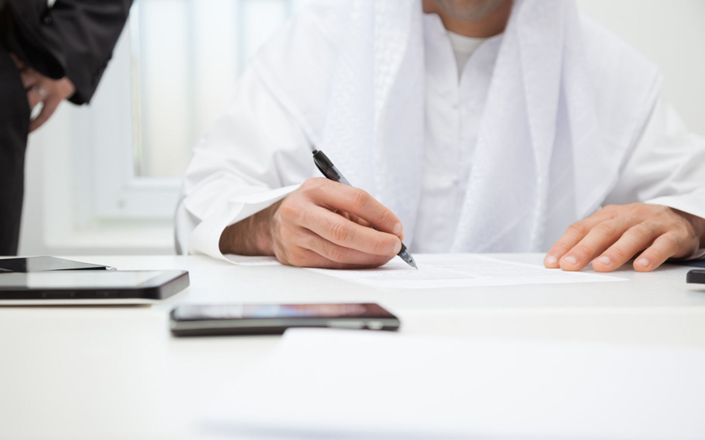 شروط نقل ملكية عقار أبوظبي