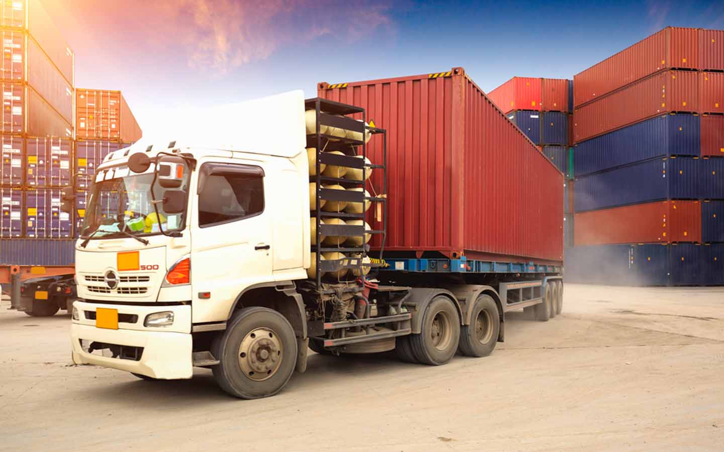 Top Shipping Companies in Dubai Modern Freight, PSL & More MyBayut