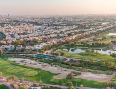 living in villa compounds in Dubai