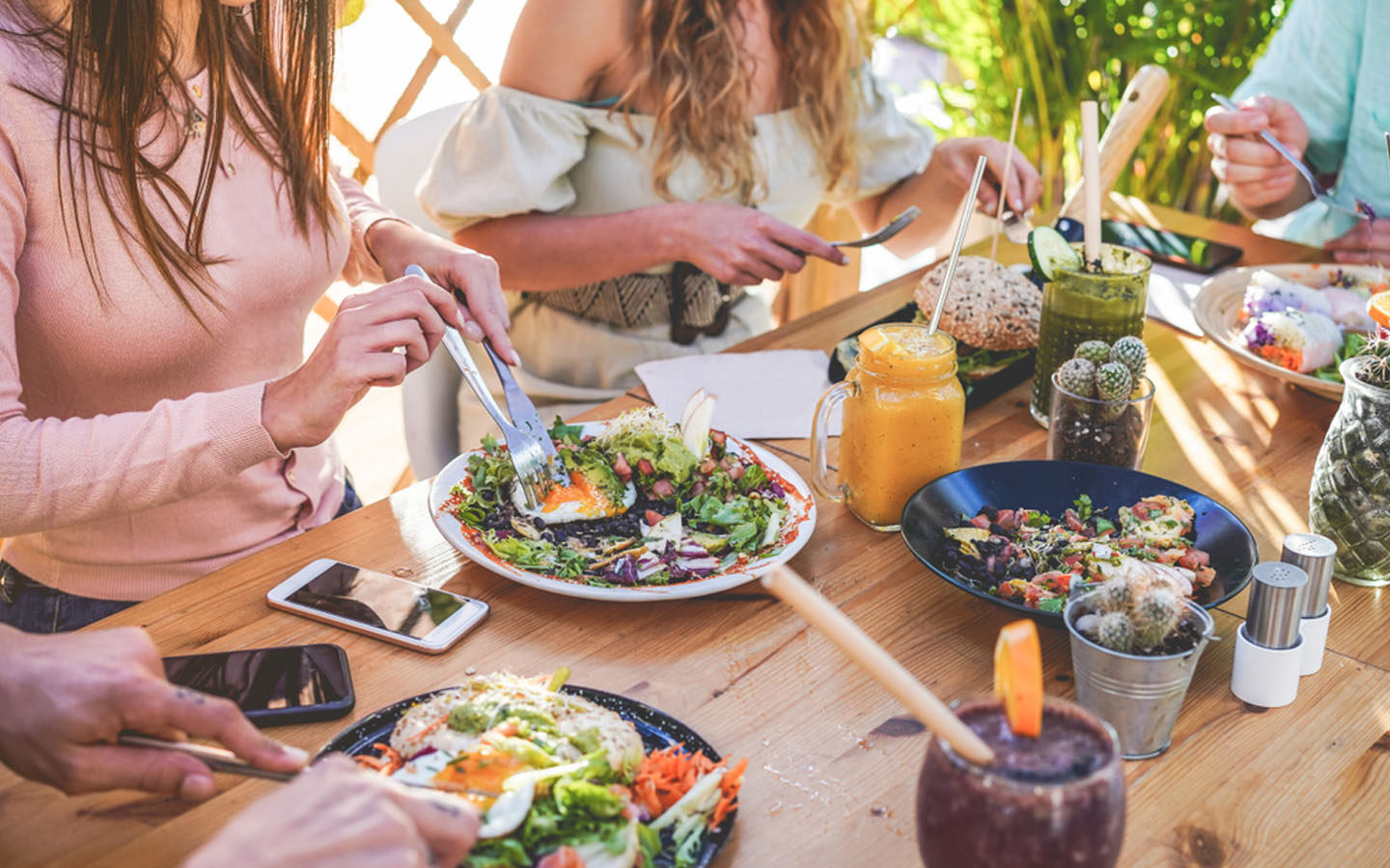 Family Brunches in Abu Dhabi: Trader Vic's, Sevilla & More - MyBayut